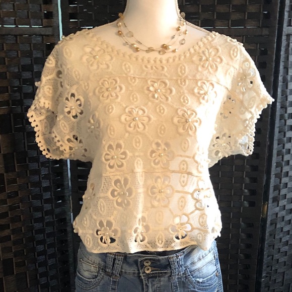 Charlotte Russe Sweaters - Charlotte Russe crocheted crop sweater